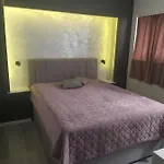 Miranda Apartment
